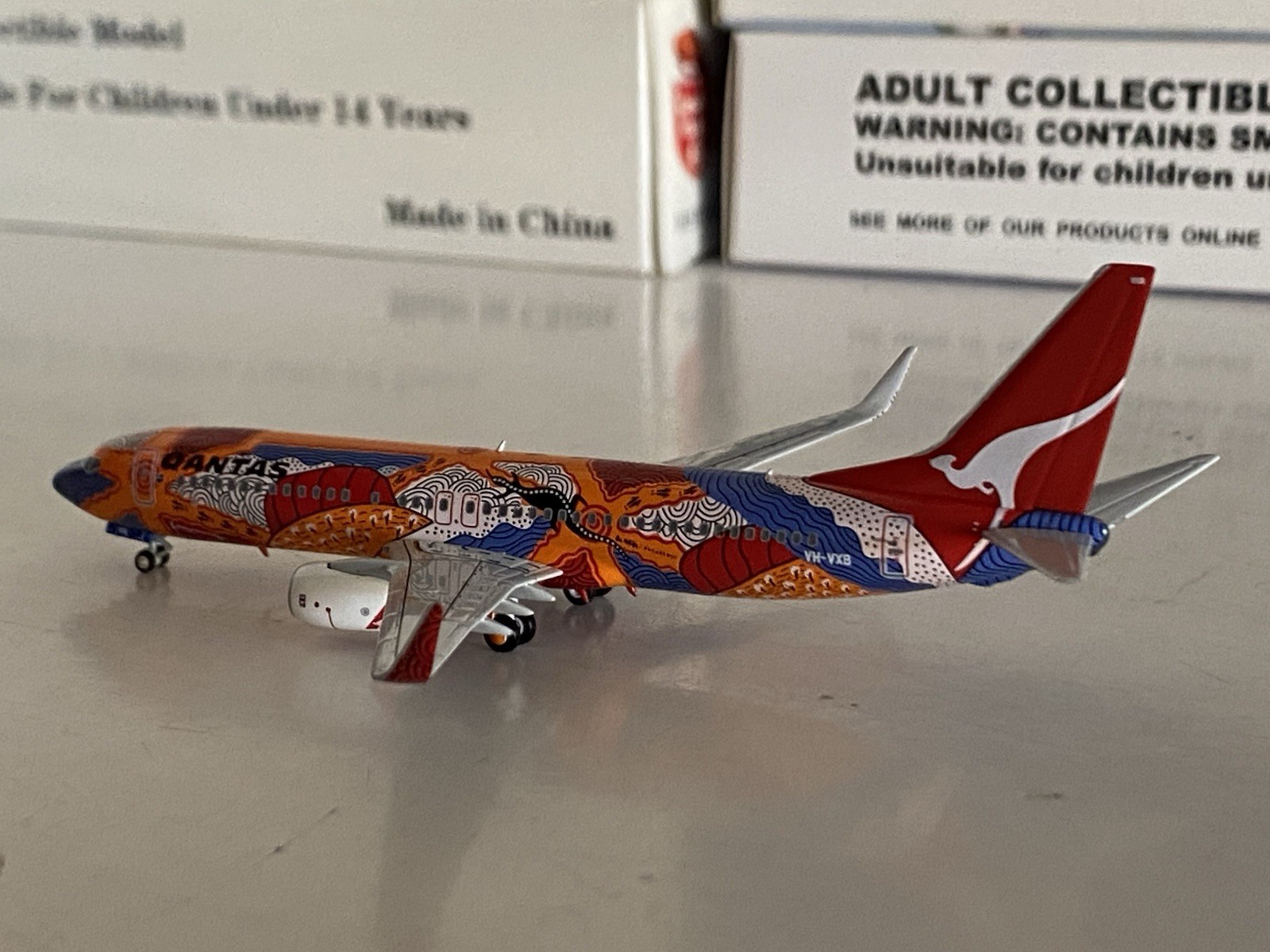 NG Models Qantas Airways Boeing 737-800 1:400 VH-VXB B-7380001A Yananyi Dreaming