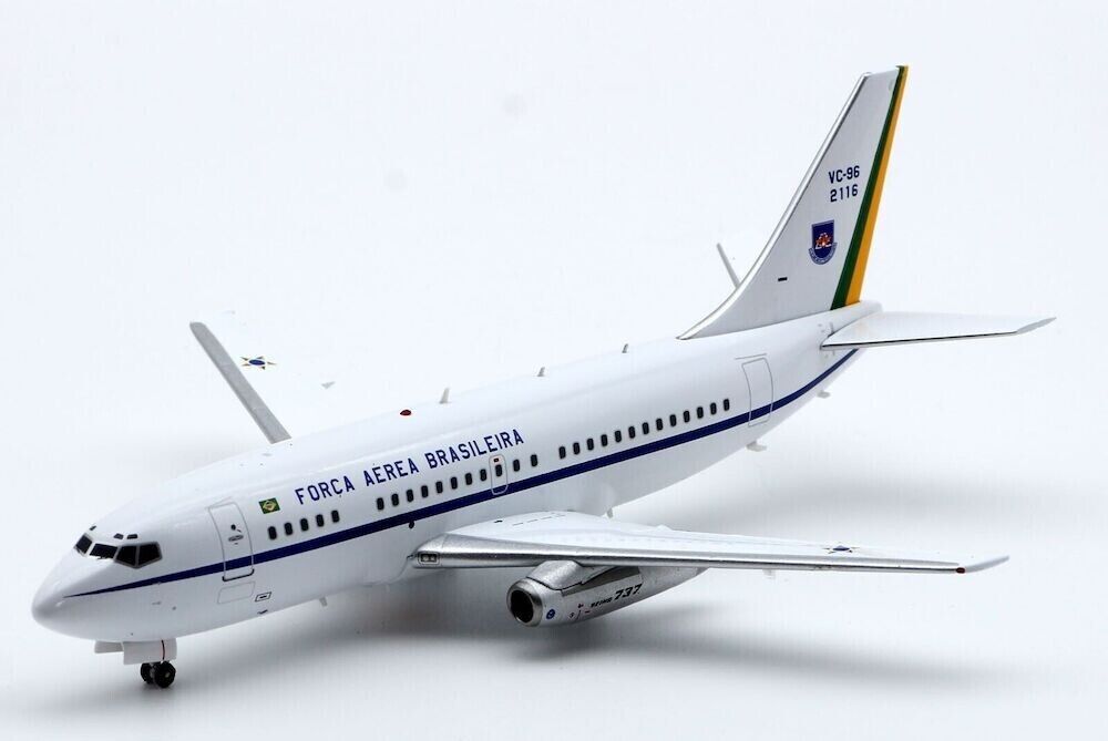 1:200 INF200 Brazil - Air Force Boeing 737-200 2116 w/Stand