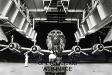 1948 UNITED AIRLINES DOUGLAS DC-6 AVIATION SERVICE HANGER 8X12 PHOTO AIRPLANE picture