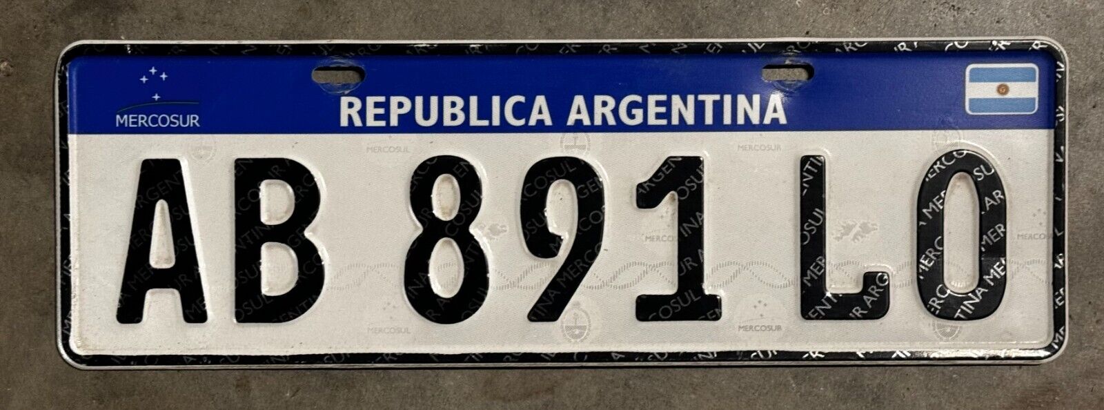 2018 Single Argentina CAR License Plate MERCOSUR - AB 819 LO - MINT HARD TO FIND