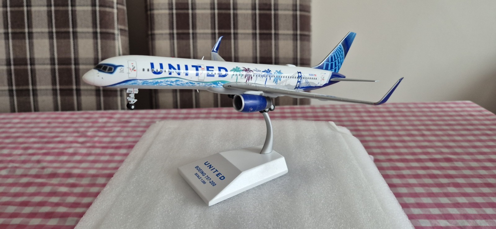 JCWings United Airlines Boeing 757-200 California N14106 1:200 Scale