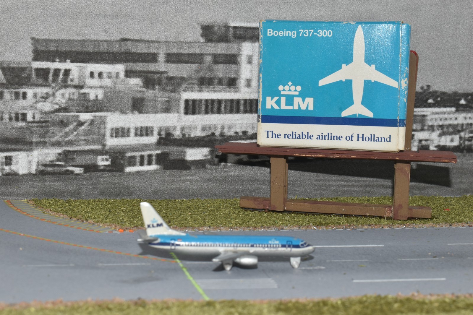 SCHABAK 925/5 KLM BOEING 737-300  1:600 SCALE DIE-CAST MODEL AIRCRAFT MIP