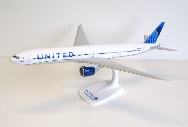 PPC 224134 1:200 Boeing 777-300ER United N2352U Plastic Push-Fit *SALE*