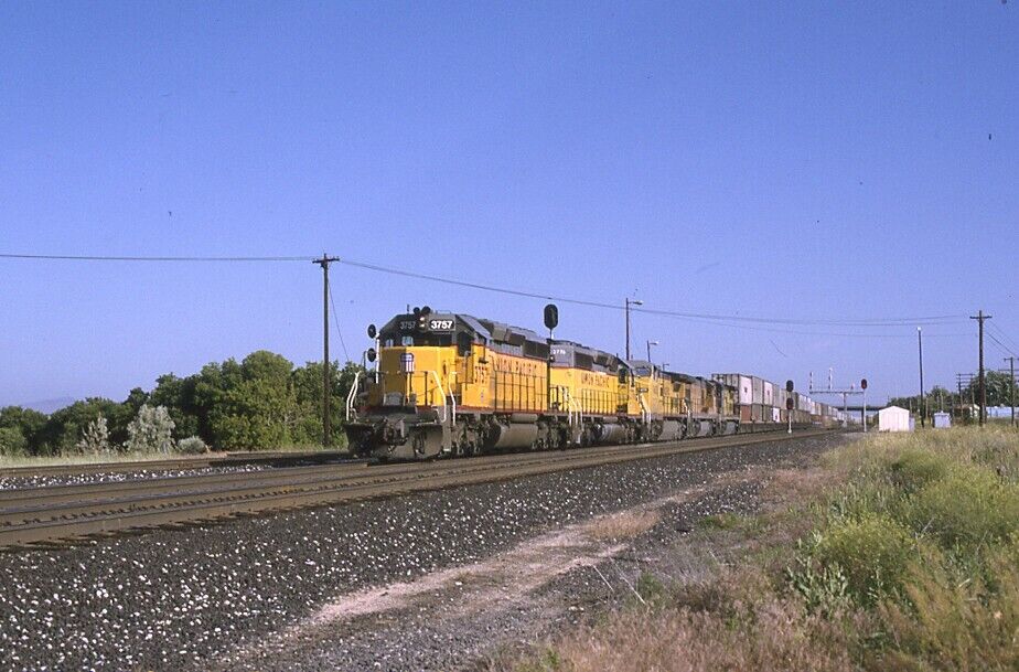Railroad Slides - Union Pacific #3757 Diesel Locomotive Clearfield Utah UT Train