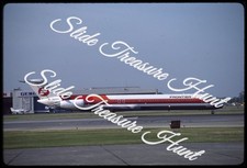 Douglas MD-82 Aircraft Frontier Airlines N475AC 35mm Slide 1980s Kodachrome picture