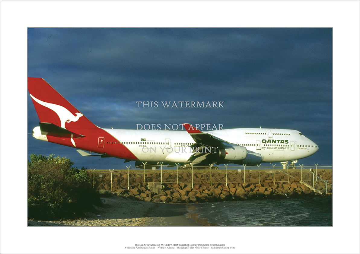 Qantas Boeing 747-438 A2 Art Print – Departing Sydney – 59 x 42 cm Poster
