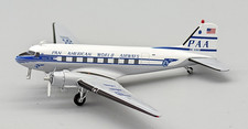 Pan American World Airways / Douglas DC-3 / NC 33611 / IFDC3PA0124 / 1:200 picture
